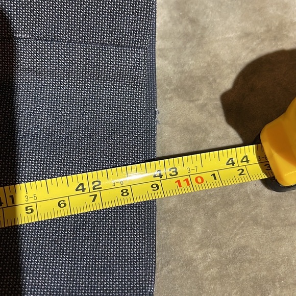 Grey men’s Calvin Klein dress pants size 36 x 32 length - Picture 4 of 6